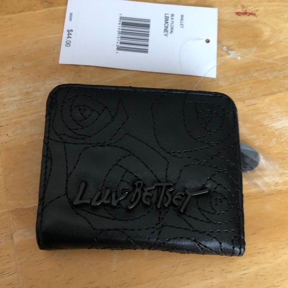 Betsey Johnson Luv Betsey Snap Card Wallet Black Tonal Stitched Rose Pattern NWT - Picture 13 of 16